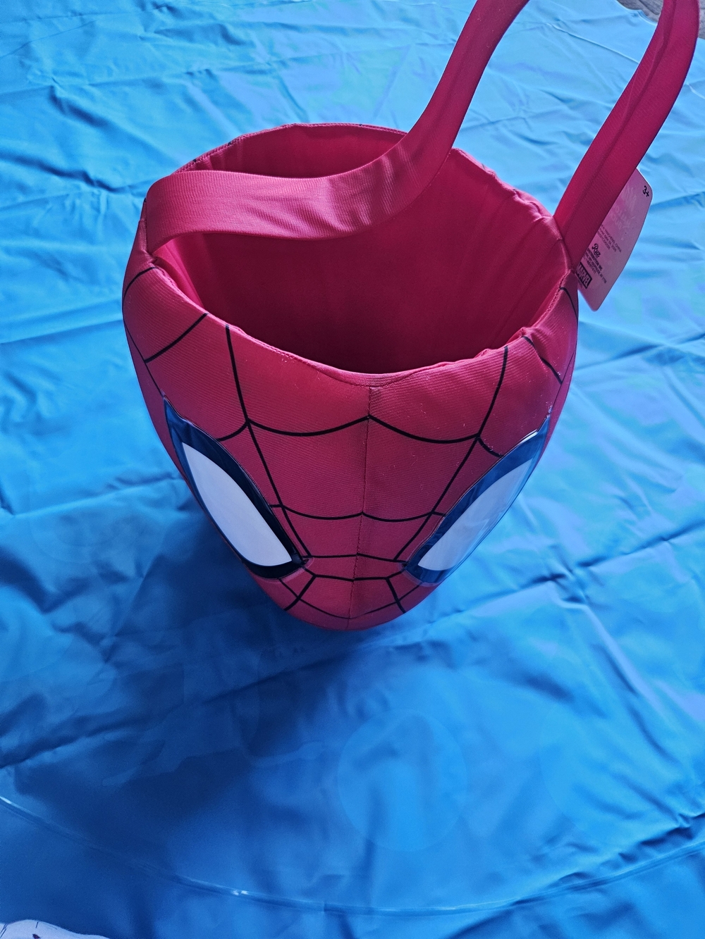 Marvel Spider-Man Halloween Treat Basket - Picture 6 of 9